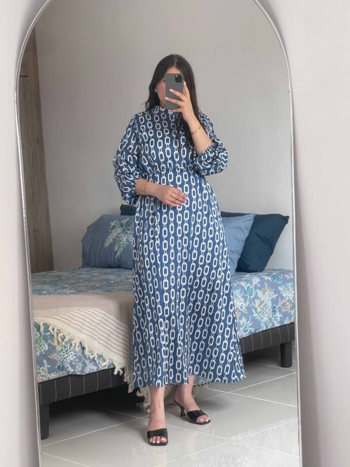 Robe satinée bleu